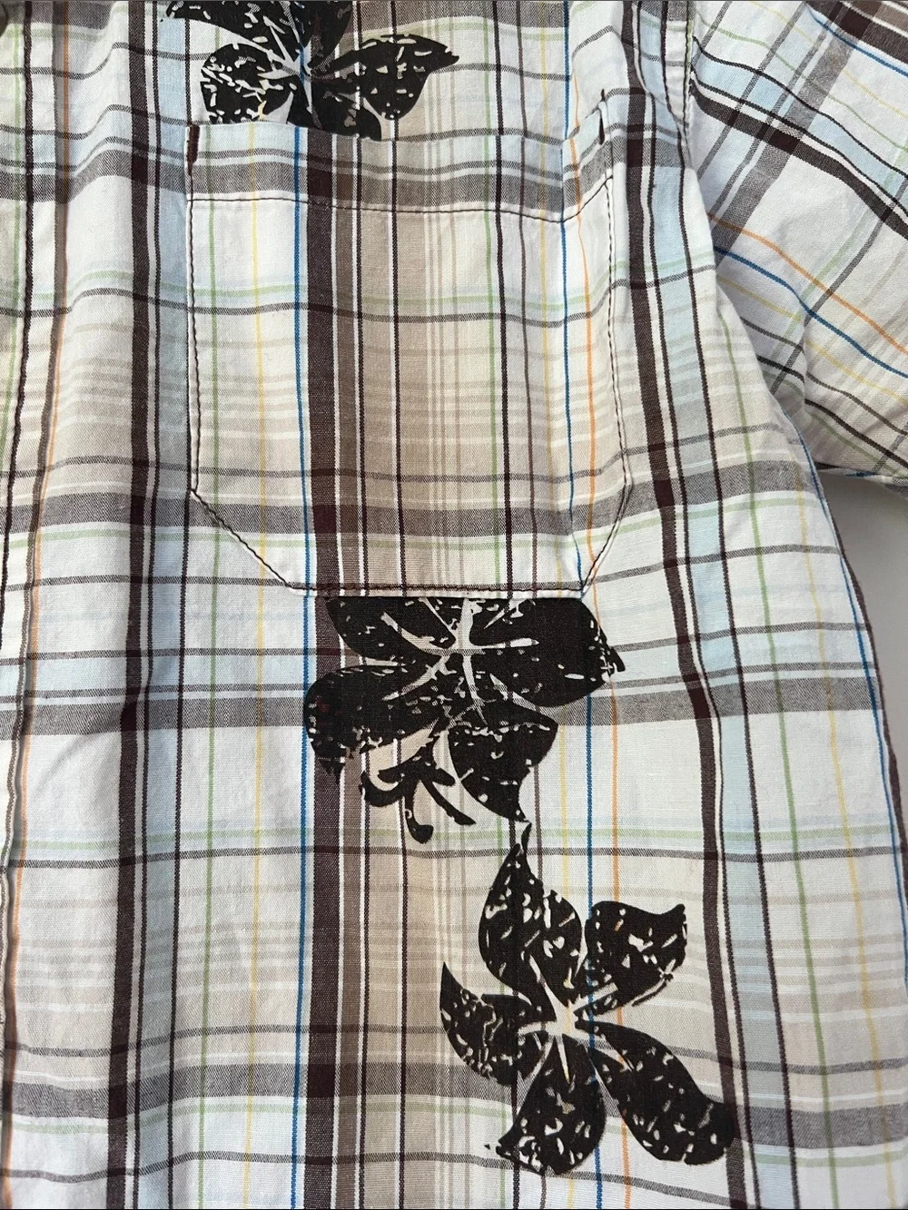 Boys Short-Sleeve Plaid Button-Up Shirt in Brown & White